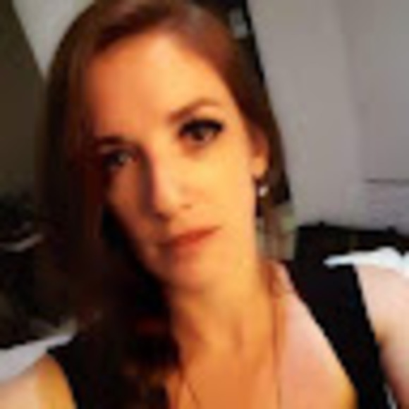 Meet your Posher, Ellen - Picture 1 of 1